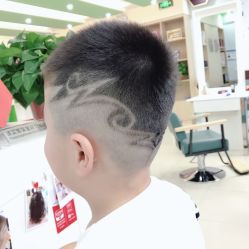 -萌酷专业儿童剪发造型(悦方店)