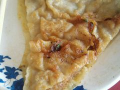 -溢心园香河肉饼总店