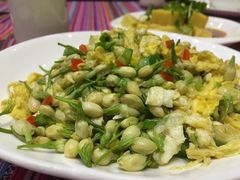 -香巴拉云南餐厅(华莱坞店)