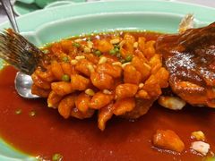 糖醋松子鳜鱼-西湖春天•老字号杭州菜(百汇店)