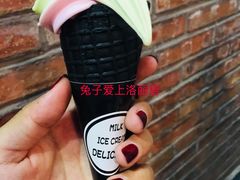 冰激凌-马路牙子烧烤音乐酒馆(望京店)