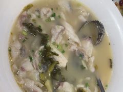 -严记小天府酸菜鱼(西四路店)