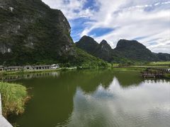 -钟山水墨田园