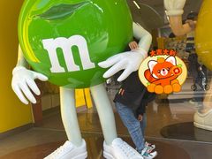 -m豆巧克力世界(上海世茂广场店)