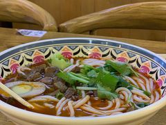 苗家酸汤牛肉粉-鑫花溪牛肉米粉(人民广场店)