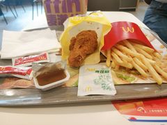 -麦当劳(中唱大厦店)