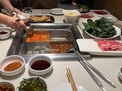 -海底捞火锅鲜切牛肉主题店(长寿路店)
