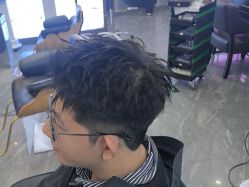 -藤野造型烫染·漂发