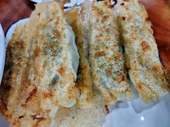肉三鲜锅贴-春水锅贴·传统鲁菜(大明湖店)