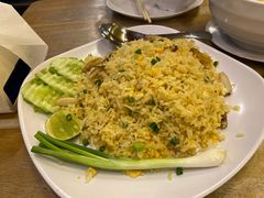 -J Daeng Seafood