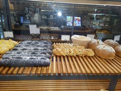 -焙丽拾光(麦凯乐直营店)