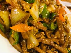 酸笋炒肉-老街坊餐吧