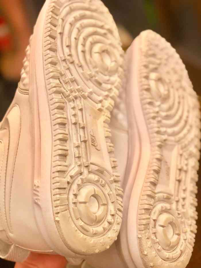 喜鞋sneaker spa-"我把鞋洗干净,送给姐姐了姐姐说跟新鞋子.