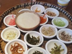 -包整·丝娃娃(一览甲秀楼风景店)