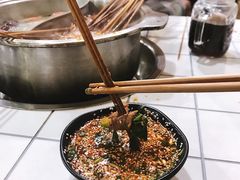 -俭让佬妈现卤串串(温江总店)