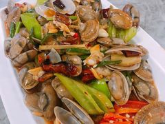 -四川小胡子海鲜(丁村万人海鲜广场店)