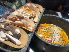 -芸山季·云南野生菌火锅(人民广场来福士店)