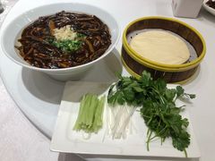 本帮炒鳝丝包饼-品悦酒店(三林古镇店)