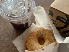 -星巴克(深圳龙华红山6979店)