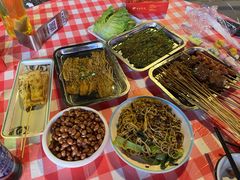 -顶峰夜宴·龙虾烧烤大排档(九江学院店)