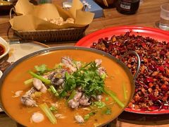 -先启半步颠小酒馆(白麓里店)