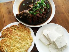 -明月食府(二区干二路店)