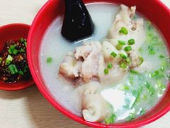 -雷祖芳老妈蹄花店