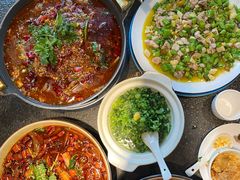 -万重锦·人文川菜馆(骡马市店)