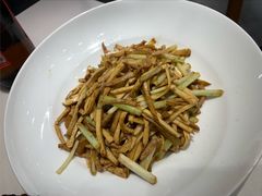 香干肉丝-虎哥私房菜(馒头山店)