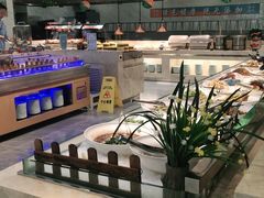 -绿岛港轩海鲜烤肉涮锅自助餐厅