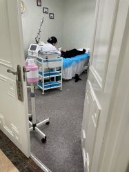 -弘美医美·艾维岚童颜抗衰中心