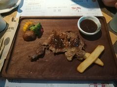 -胡桃里音乐酒馆(白云五号T5 MALL店)