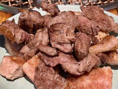 -唯成•韩国炭火烤肉 유성고기