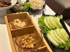 -汤宴·参须肚包鸡(南京路店)