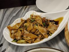 -蔼若春.传承三十年云南菜(金碧公园店)