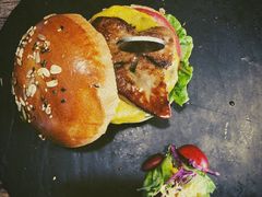 -HIGH FIVE哈福手工汉堡(桂林路店)