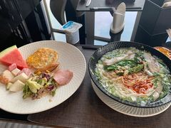 -唐拉雅秀酒店-西锦汇空中BBQ·思创餐厅