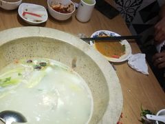 -鲜呦蒸汽石锅鱼(北辰路店)