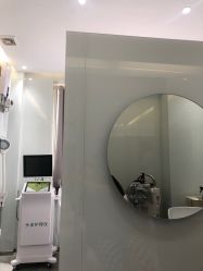 -LESSMORE科技头皮理容中心