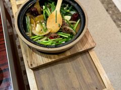 -沙胆彪炭炉牛杂煲(上海日月光广场店)