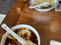 红汤辣馄饨-笑来喜馄饨小笼工坊店(湖滨街店)