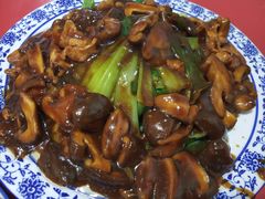 香菇扒油菜-夕阳红小吃(中街大悦城店)