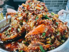 -凤凰路何眼镜香辣蟹(花果园店)