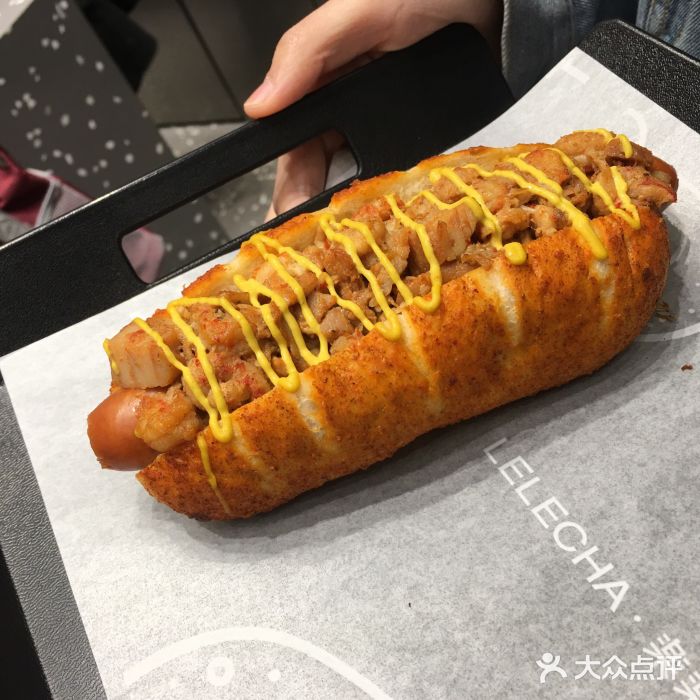 LELECHA乐乐茶(新街口大洋店)麻辣小龙虾热狗包图片