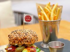 -FAT COW(虹梅路店)