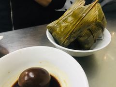 肉粽-芳婆糕团店(王府大街店)