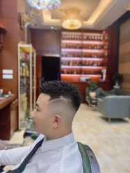 -尼特斯男士发型馆