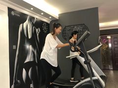 -简·无界健身工作室·运动康复·体态(石厦店)