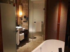 -三亚湾海居铂尔曼度假酒店