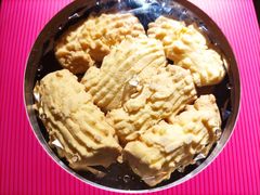 虫仔饼-金燕西洋牛油糕葡式食品